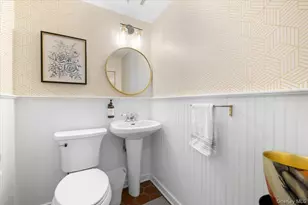 18 S Washington St, Port Washington, NY 11050 - Photo 19