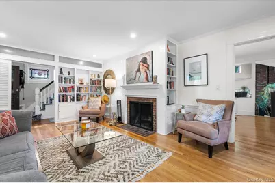 18 S Washington Street, Port Washington, NY 11050 - Photo 5