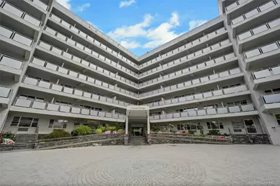 300 Martine Avenue #7B, White Plains, NY 10601 - Photo 1