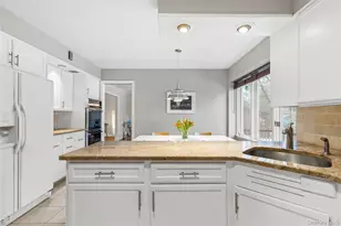 17 Leatherstocking Ln, Mamaroneck, NY 10543 - Photo 13