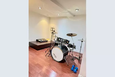 17 Livingston Avenue, Jericho, NY 11753 - Photo 25