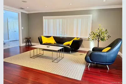 17 Livingston Avenue, Jericho, NY 11753 - Photo 27