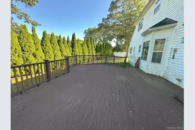 2 East Avenue, Coram, NY 11727 - Photo 17