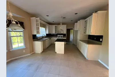 2 East Avenue, Coram, NY 11727 - Photo 7