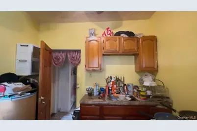 105-04 Liberty Avenue, Ozone Park, NY 11417 - Photo 9