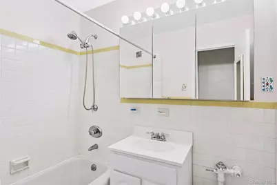 25 Neptune Boulevard #9S, Long Beach, NY 11561 - Photo 9