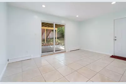 1040 Donna Court, Baldwin, NY 11510 - Photo 5