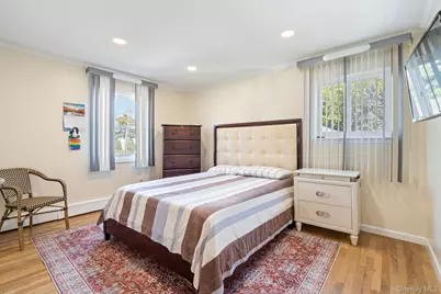 1040 Donna Court, Baldwin, NY 11510 - Photo 29