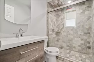 1040 Donna Ct, Baldwin, NY 11510 - Photo 7