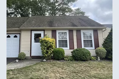 323 Brownfield Drive, Ridge, NY 11961 - Photo 17