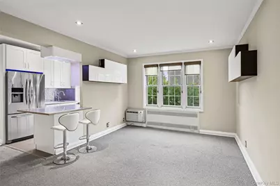 255 Central Avenue #209 C, Lawrence, NY 11559 - Photo 3