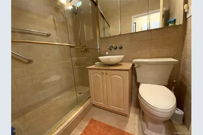 26910 Grand Central Parkway #9R, Floral Park, NY 11005 - Photo 15