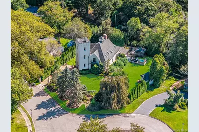 50 O'Connell Court, Great River, NY 11739 - Photo 3