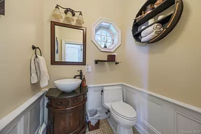 50 O'Connell Court, Great River, NY 11739 - Photo 19