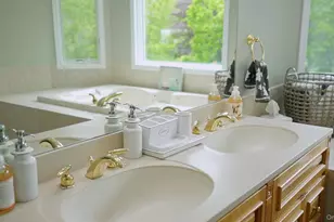 5 Mill Race Rd, Hampton Bays, NY 11946 - Photo 21