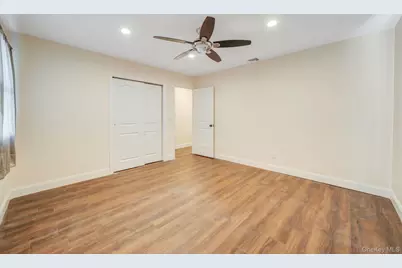 64 Ridgedale Avenue, Farmingville, NY 11738 - Photo 17