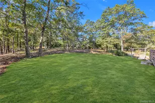 10 Nicole Ct, Manorville, NY 11949 - Photo 23