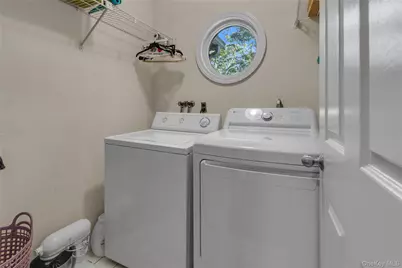 10 Nicole Court, Manorville, NY 11949 - Photo 15