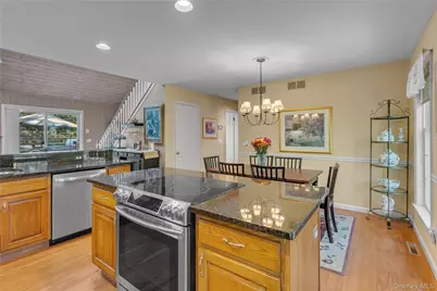 10 Nicole Court, Manorville, NY 11949 - Photo 9