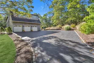 10 Nicole Ct, Manorville, NY 11949 - Photo 3