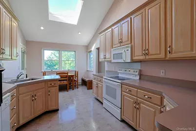 159 Prospect Avenue, Valhalla, NY 10595 - Photo 15