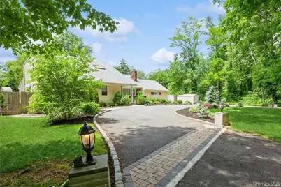 77 Duck Pond Road, Glen Cove, NY 11542 - Photo 3