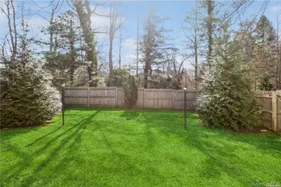 77 Duck Pond Road, Glen Cove, NY 11542 - Photo 29