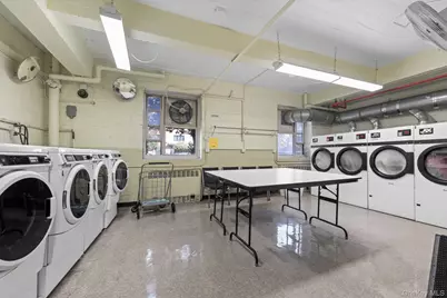 88-25 155 Avenue #2B, Howard Beach, NY 11414 - Photo 21