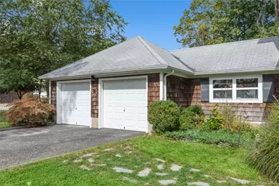 468 Main Street, Yaphank, NY 11980 - Photo 3