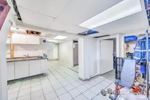 36 Farrington Ave, Bay Shore, NY 11706 - Photo 17