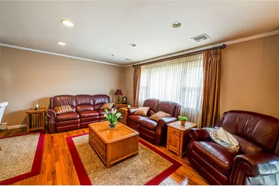 35 Roosevelt Avenue, Malverne, NY 11565 - Photo 11