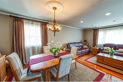 35 Roosevelt Avenue, Malverne, NY 11565 - Photo 9