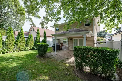 35 Roosevelt Avenue, Malverne, NY 11565 - Photo 27