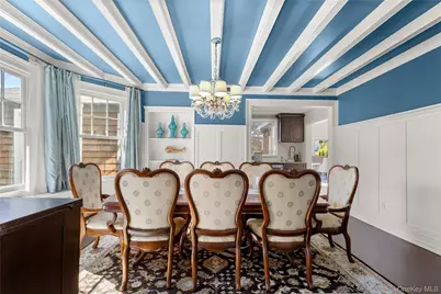28 S Montgomery Avenue, Bay Shore, NY 11706 - Photo 13
