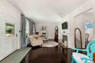 28 S Montgomery Ave, Bay Shore, NY 11706 - Photo 5