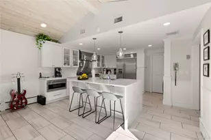 28 S Montgomery Ave, Bay Shore, NY 11706 - Photo 9