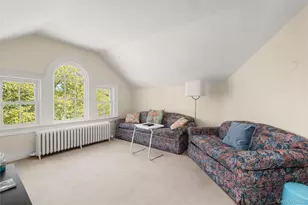 28 S Montgomery Ave, Bay Shore, NY 11706 - Photo 17