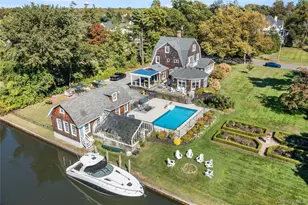 28 S Montgomery Ave, Bay Shore, NY 11706 - Photo 37