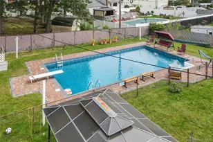 5 Canterbury Dr, Coram, NY 11727 - Photo 29