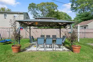 5 Canterbury Dr, Coram, NY 11727 - Photo 27