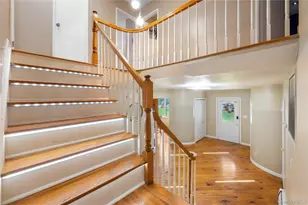 5 Canterbury Dr, Coram, NY 11727 - Photo 11