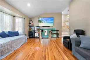 5 Canterbury Dr, Coram, NY 11727 - Photo 13