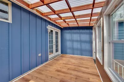 17 Bellport Road, Mastic Beach, NY 11951 - Photo 19