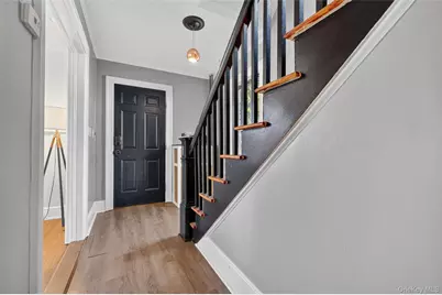 310 Carpenter Avenue, Newburgh, NY 12550 - Photo 7