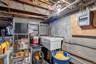 310 Carpenter Ave, Newburgh, NY 12550 - Photo 39