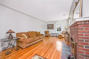 83 Village Line Rd, Babylon, NY 11702 - Photo 5