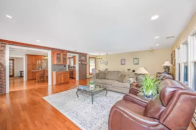 83 Village Line Road, Babylon, NY 11702 - Photo 13
