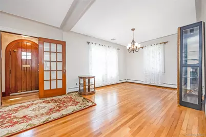 83 Village Line Road, Babylon, NY 11702 - Photo 3