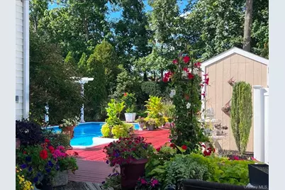 83 Village Line Road, Babylon, NY 11702 - Photo 29