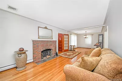 83 Village Line Road, Babylon, NY 11702 - Photo 7